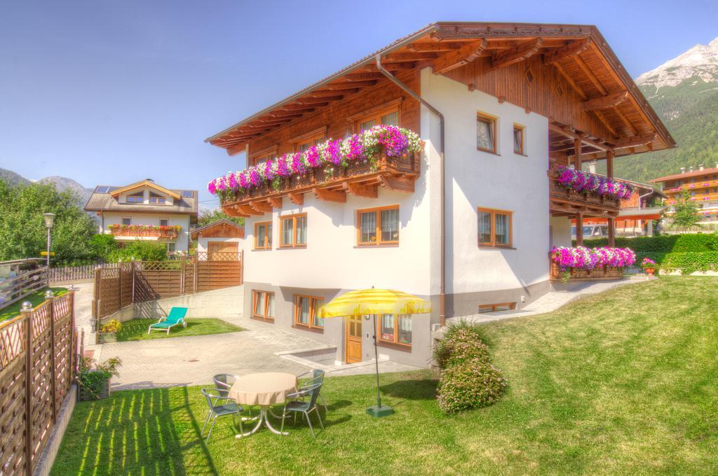לינה וארוחת בוקר ניוסטיפט אים סטובאיטל Haus Elisabeth חדר תמונה