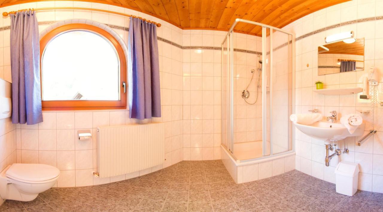 לינה וארוחת בוקר ניוסטיפט אים סטובאיטל Haus Elisabeth חדר תמונה